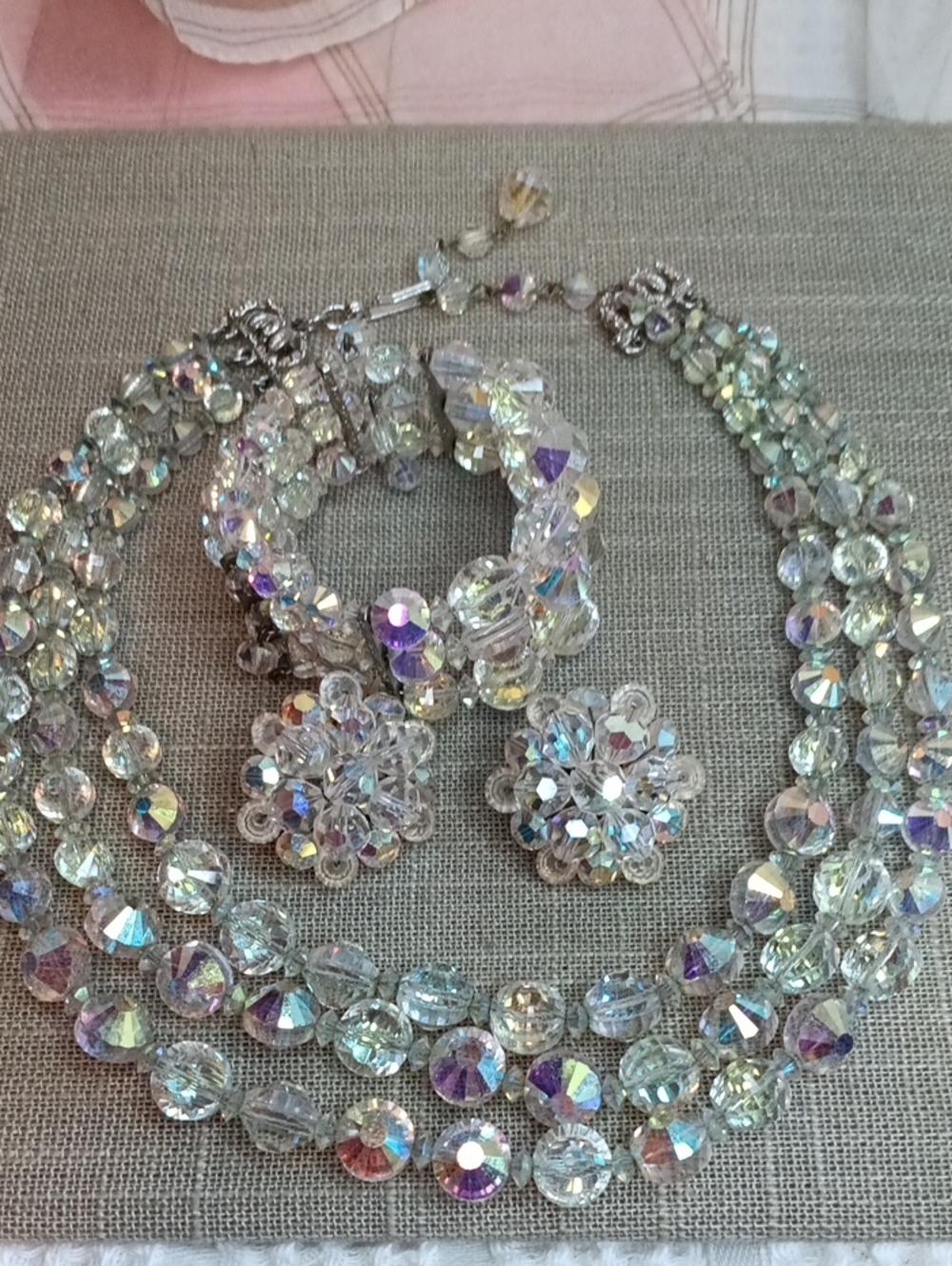 Hobé Aurora Borealis Clear Glass Bead Necklace Bracelet Earrings Set Vintage